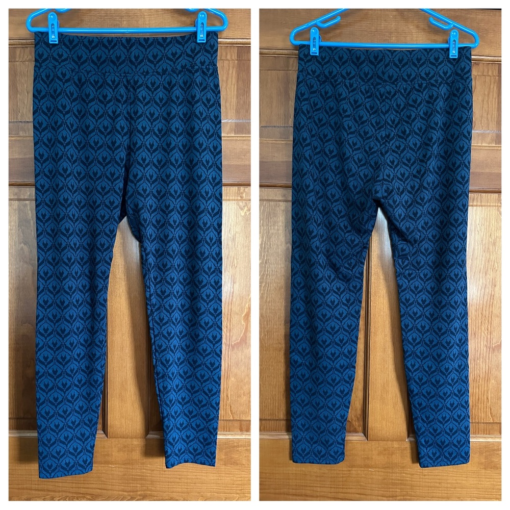 Merona Navy Patterned Leggings - Like New!